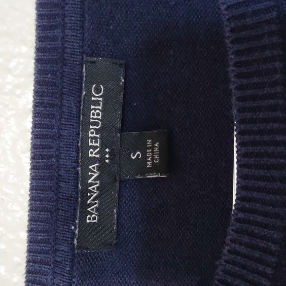 SLIGHTLY USED BANANA REPUBLIC LIGHTWEIGHT SWEATER NAVY AND WHITE POLKA DOT - Picture 2 of 6